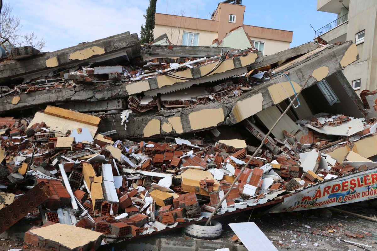 Adıyaman'da çöken binada arama çalışmaları sonlandırıldı