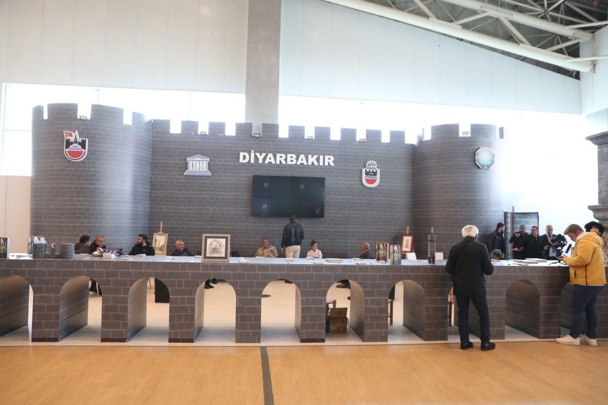 Diyarbakır İstanbul’da boy gösterdi