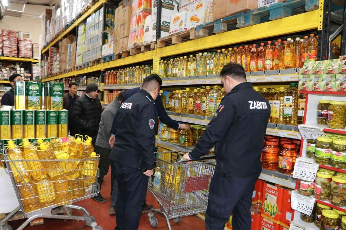 Şanlıurfa’da yağ stoklayan marketlere ceza yağdı
