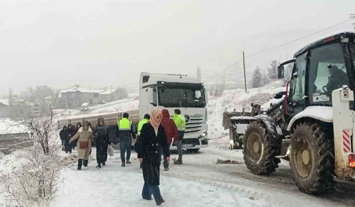 Sincik beyaza büründü - Videolu Haber