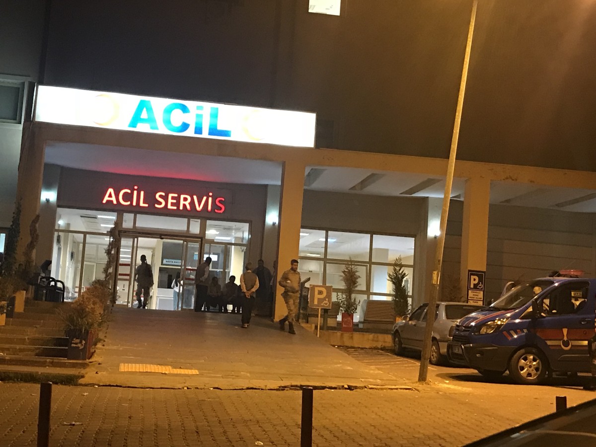 Siverek’te otomobil ile tır çarpıştı: 3 yaralı 