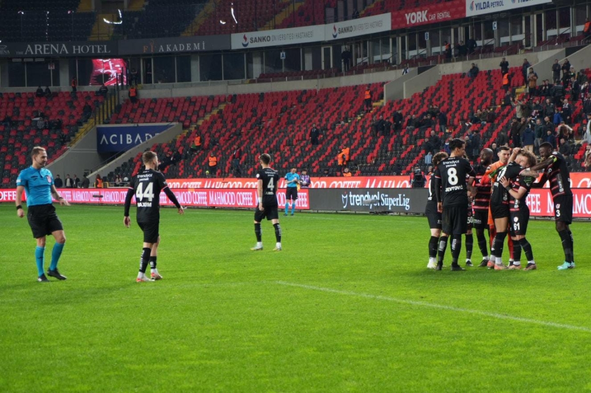 Trendyol Süper Lig: Gaziantep FK: 2 - Pendikspor: 2 (Maç sonucu)