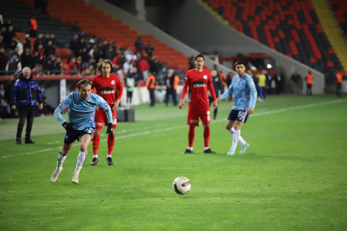 Trendyol Süper Lig: Gaziantep FK: 2 - Adana Demirspor: 2 (Maç Sonucu)