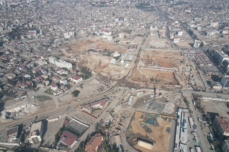 Depremin vurduğu mahallenin yerinde dönüşüm bekleyişi