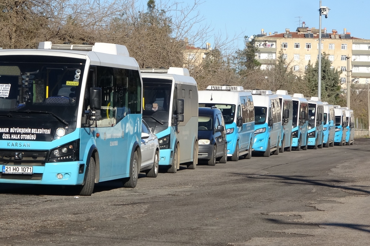 Kurşunların hedefi olan özel halk otobüsü şoförü hayatını kaybetti