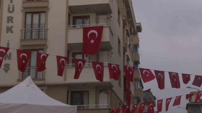 Pençe-Kilit Harekatında şehit düşen Ahmet Köroğlunun akrabası: 