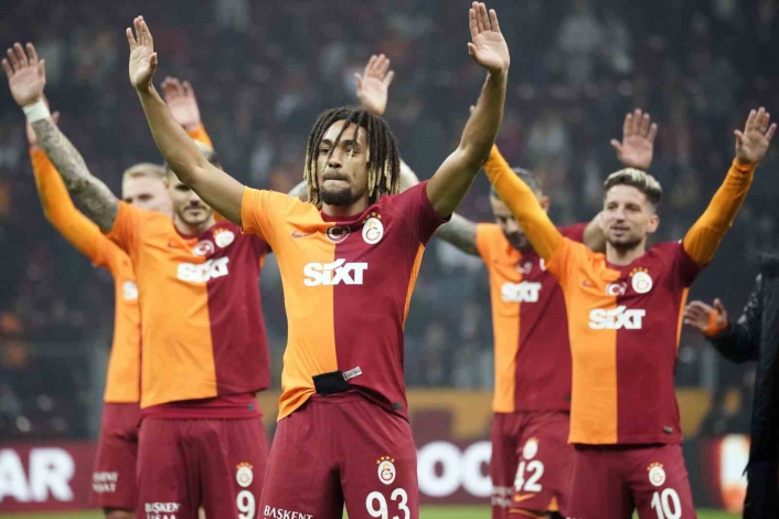 Sacha Boeydan Galatasaraya veda mesajı
