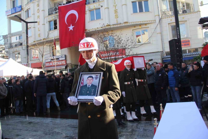 Şehit Piyade Uzman Çavuş Ahmet Köroğluna memleketi Giresunda son veda