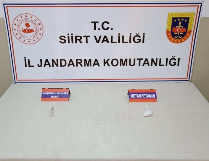 Siirtte metamfetamin ele geçirildi: 2 tutuklama