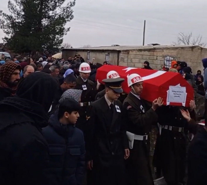 Yaşamını yitiren Siverekli asker toprağa verildi